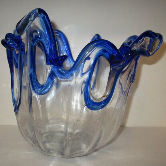 LARGE 9.5" x 10.5" ITALIAN MURANO ART GLASS CENTERPIECE by WHITE CRISTAL ITALY - Picture 3 of 7